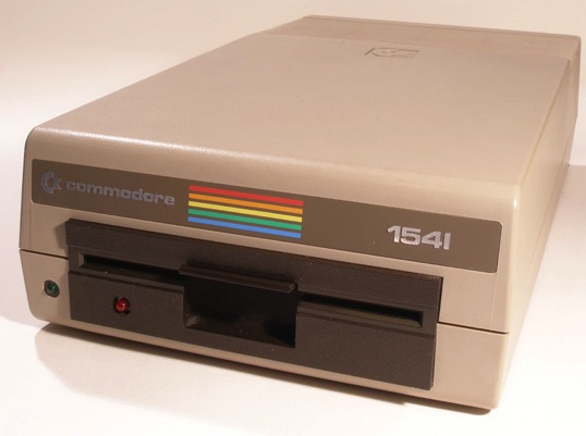 History (1982): 1541 FDD for Commodore 64 - StorageNewsletter