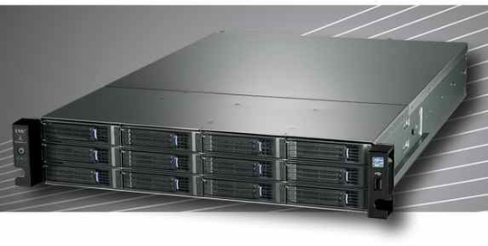 iomega_storcenter_px12450r_nas_540_01